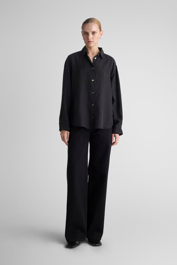 Tiki Black Silk
