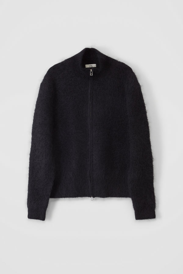 Pull Black